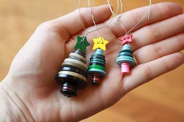 19 Upcycled Christmas Ornaments You can Make Yourself! - Greenmoxie™