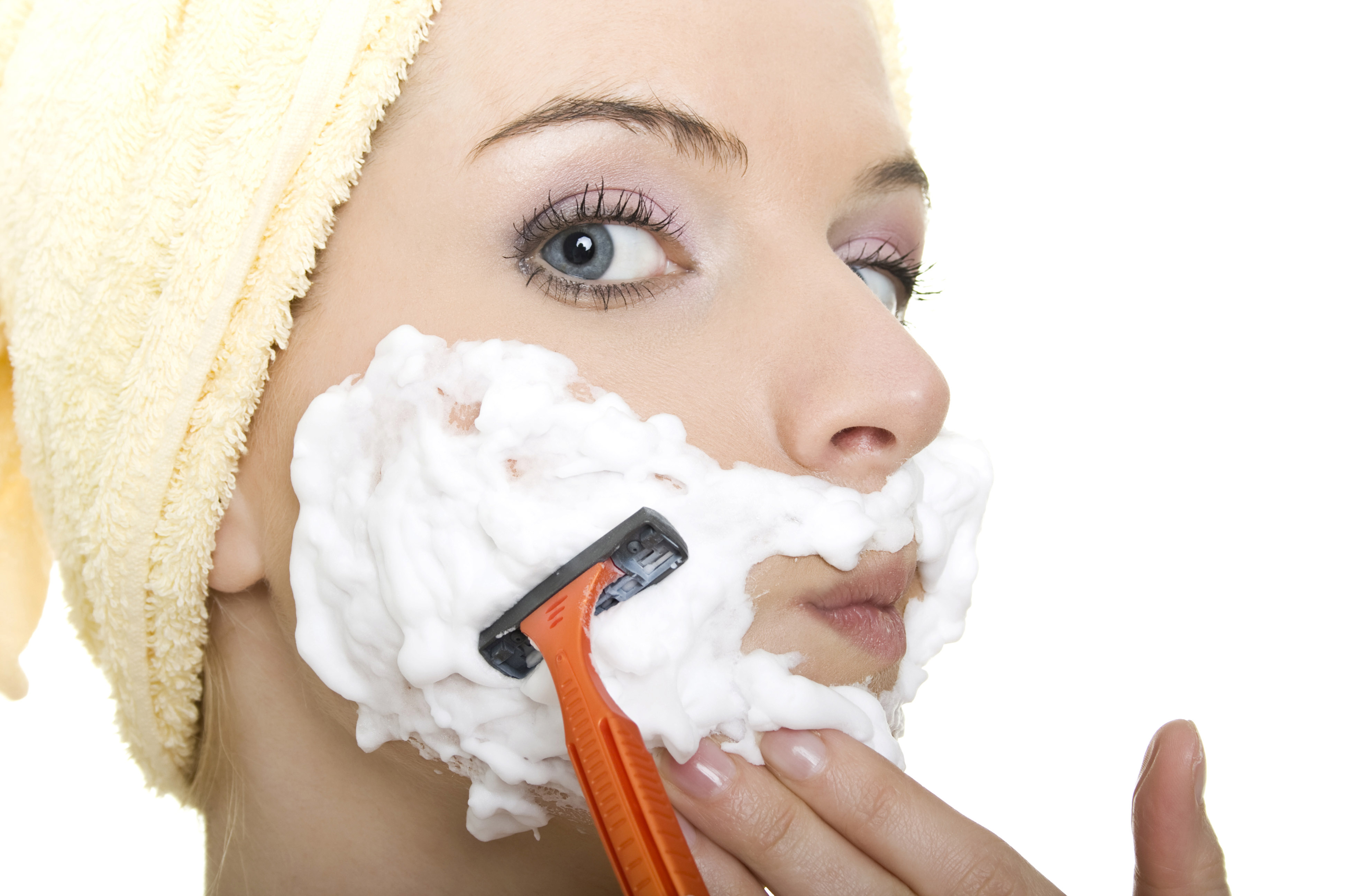 Shaving woman. Женщина бреется. Девушка в пене для бритья. Бритье лица у женщин.