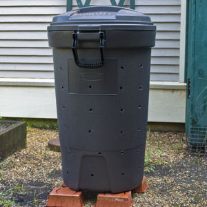 6 DIY Compost Bins that are Borderline Genius