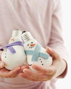 Upcycled lightbulb snowmen